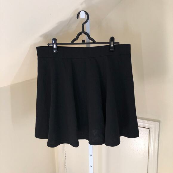 Hanna Nikole NWT Women's Black Skort Stretch Activewear Size 18W - Picture 1 of 9